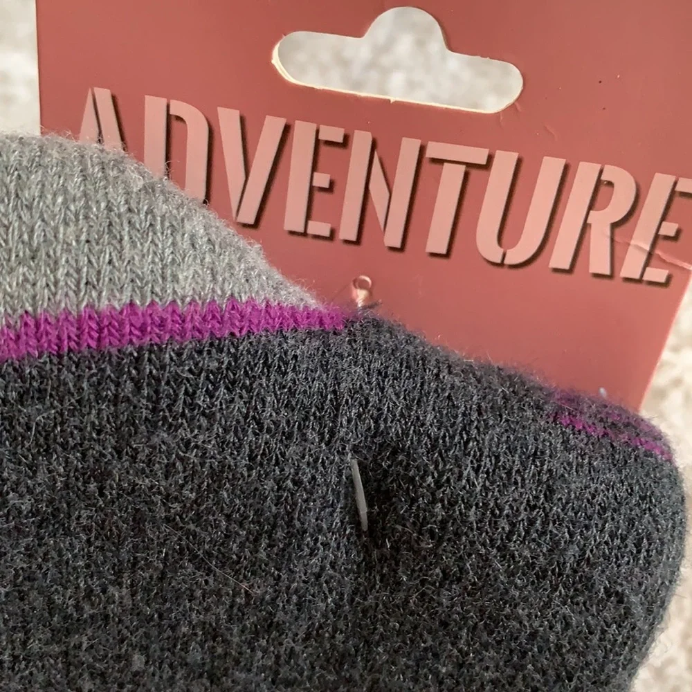 NWT 2 Pr. Ladies Crew Socks Legale & Adventure